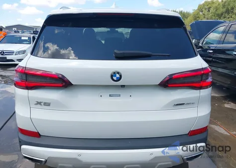 2021 BMW X5 Phev xDrive45E z USA, uszkodzony, nr VIN 5UXTA6C06M9E96787